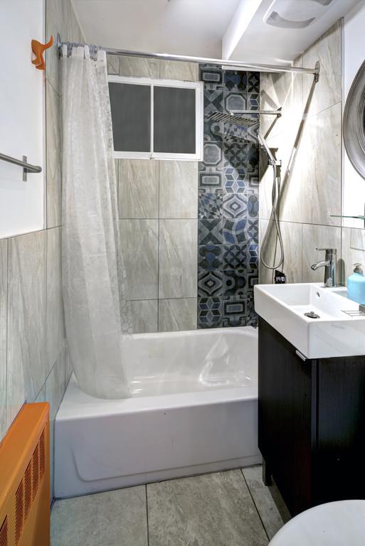 Rue Parthenais Apartment
