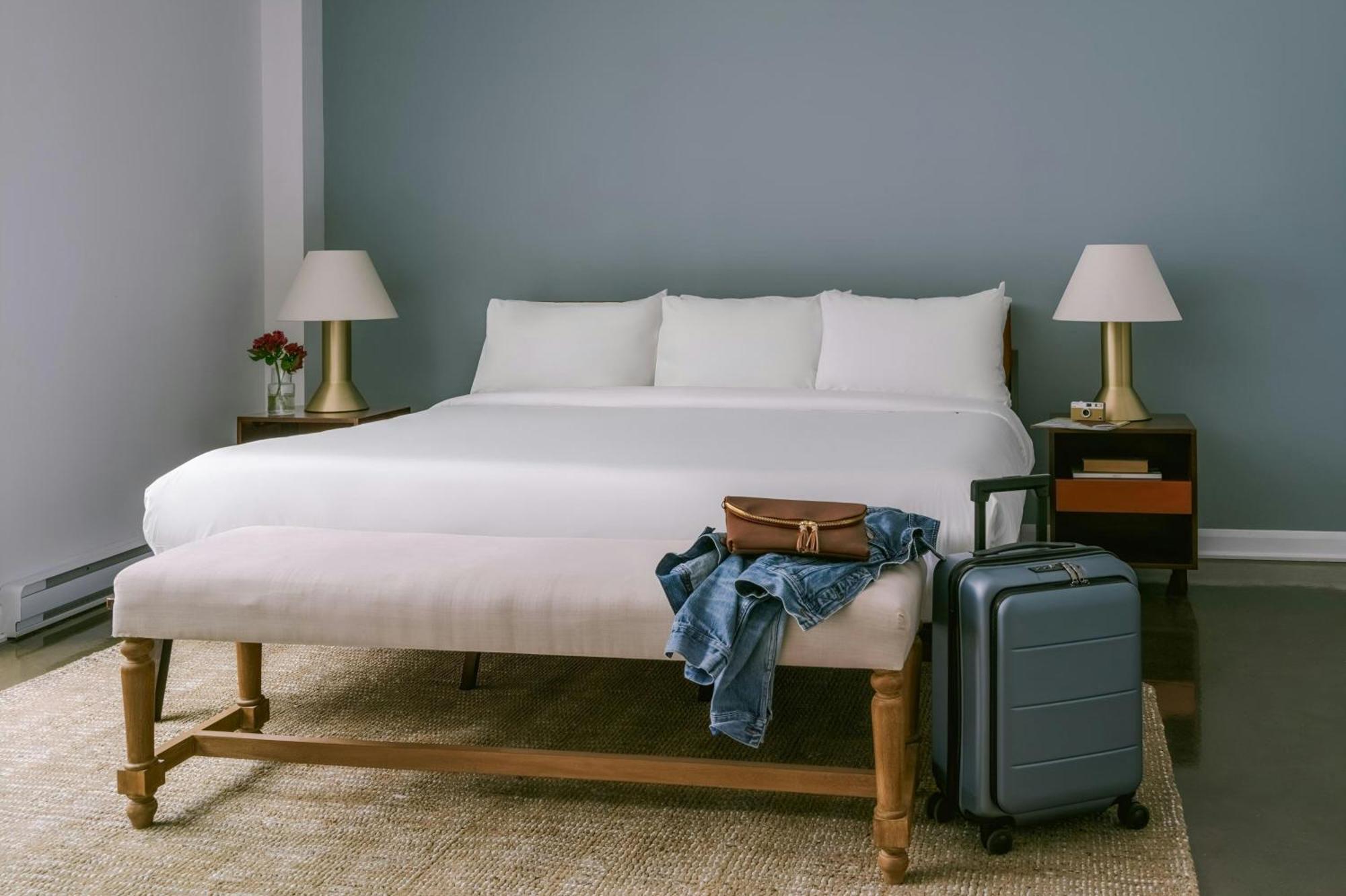 Sonder By Marriott Bonvoy Penny Lane Old Aparthotel Montreal