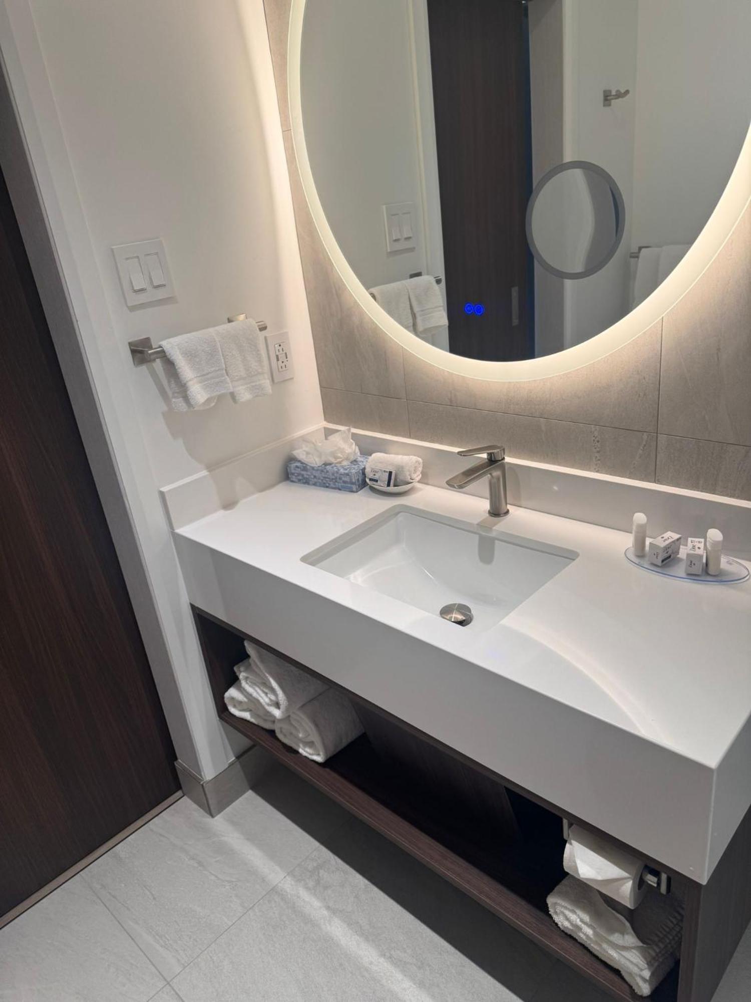 Hotel Armon Plaza Airpt, Trademark Collection By Wyndham 4*