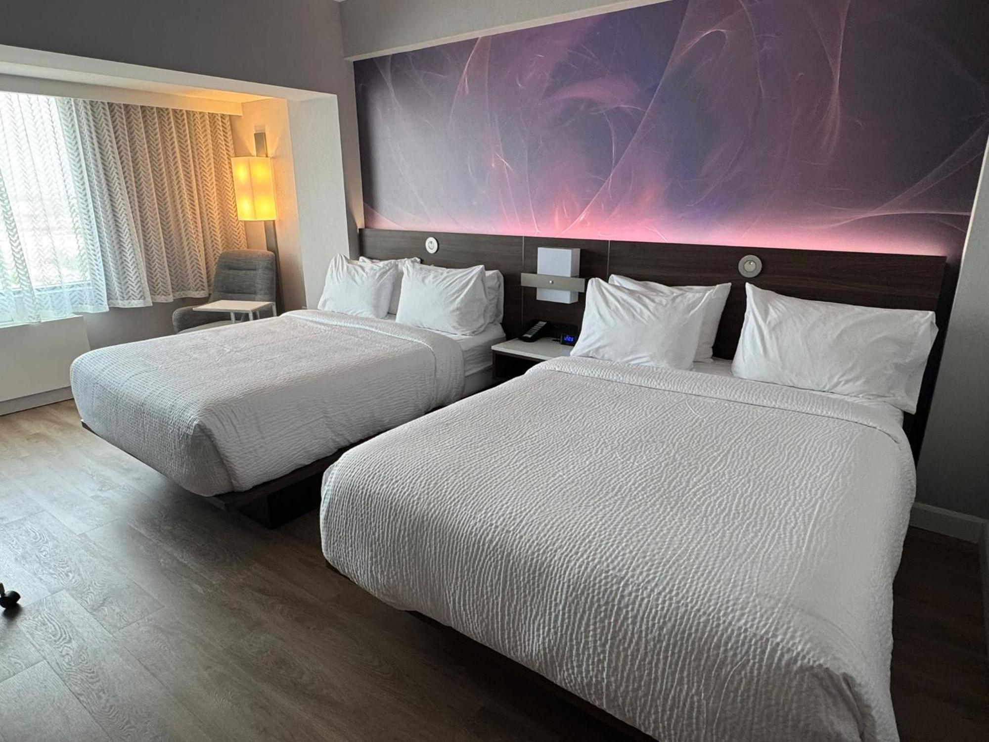 Armon Plaza Airpt, Trademark Collection By Wyndham Hotel Montreal