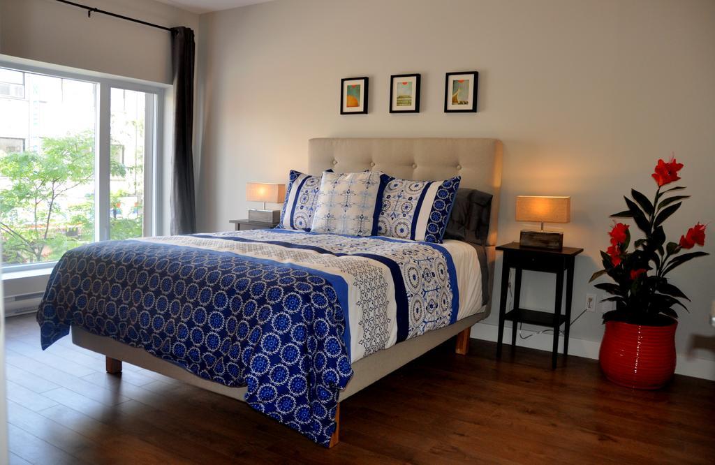 Le Mont-royal Lounge By Homeinmontreal Apartment