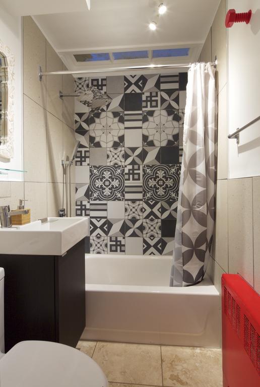 Rue Parthenais Apartment