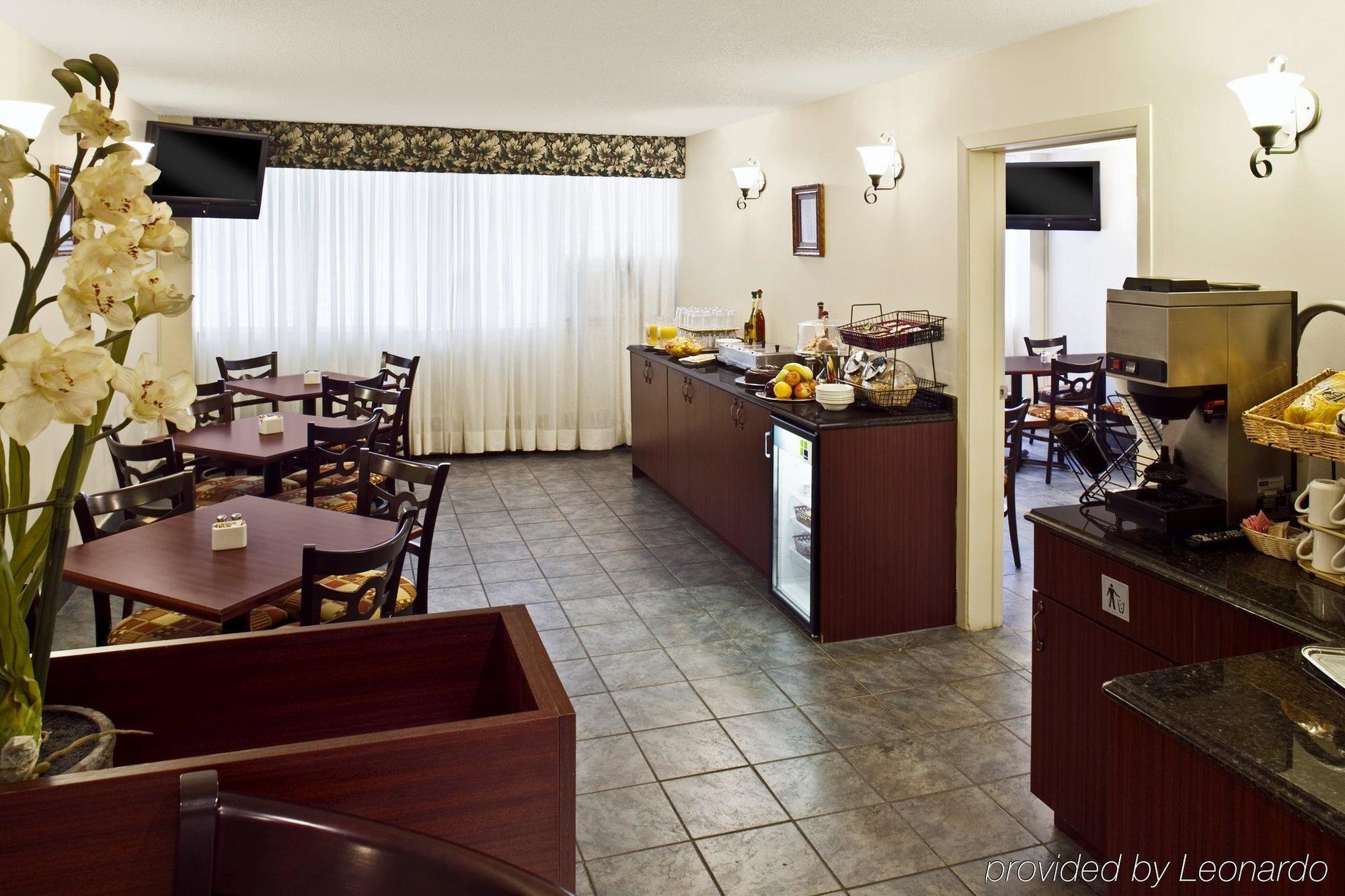 Hotel La Tour Belvedѐre Montreal