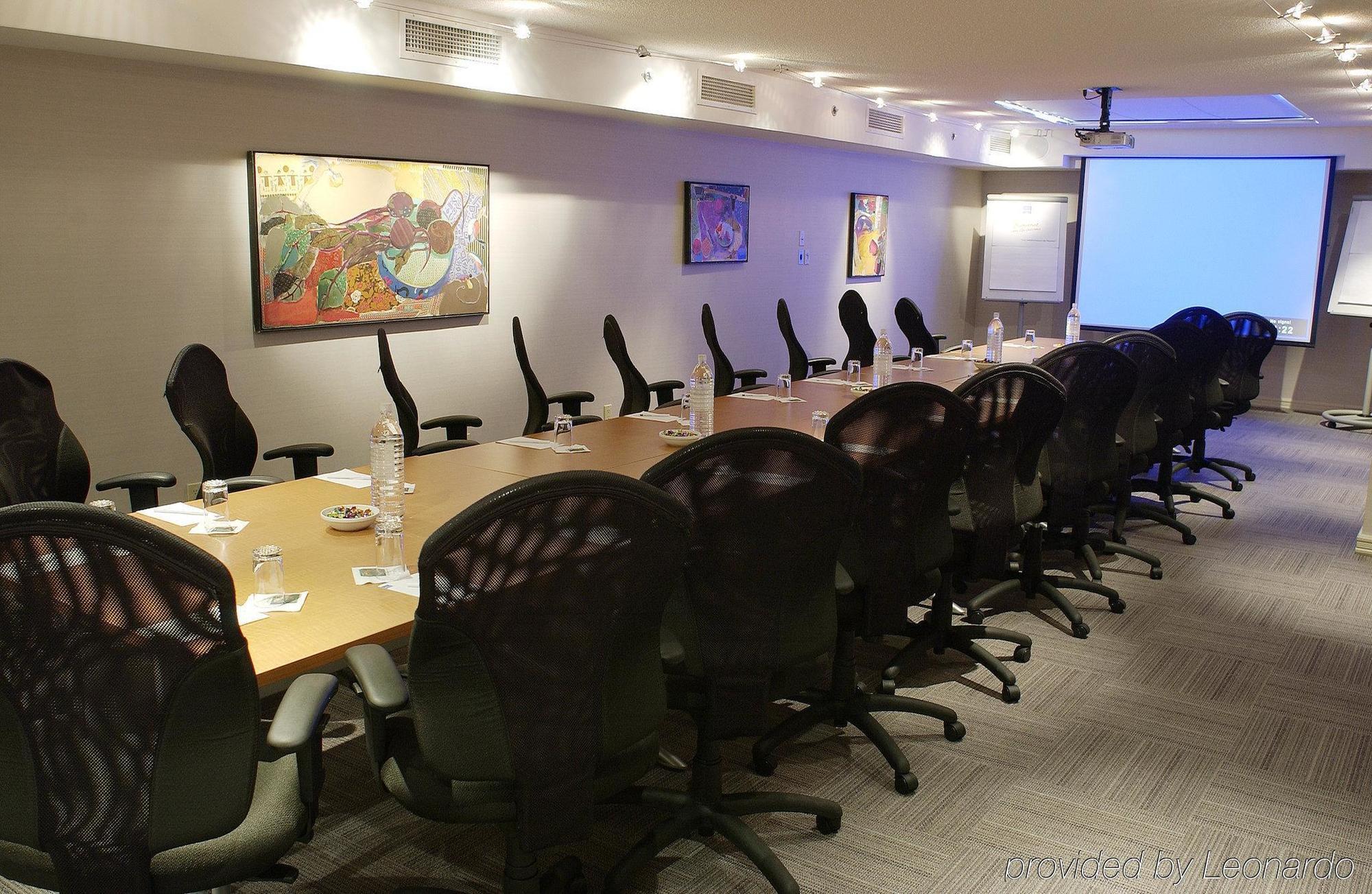 Novotel Center Hotel 4*
