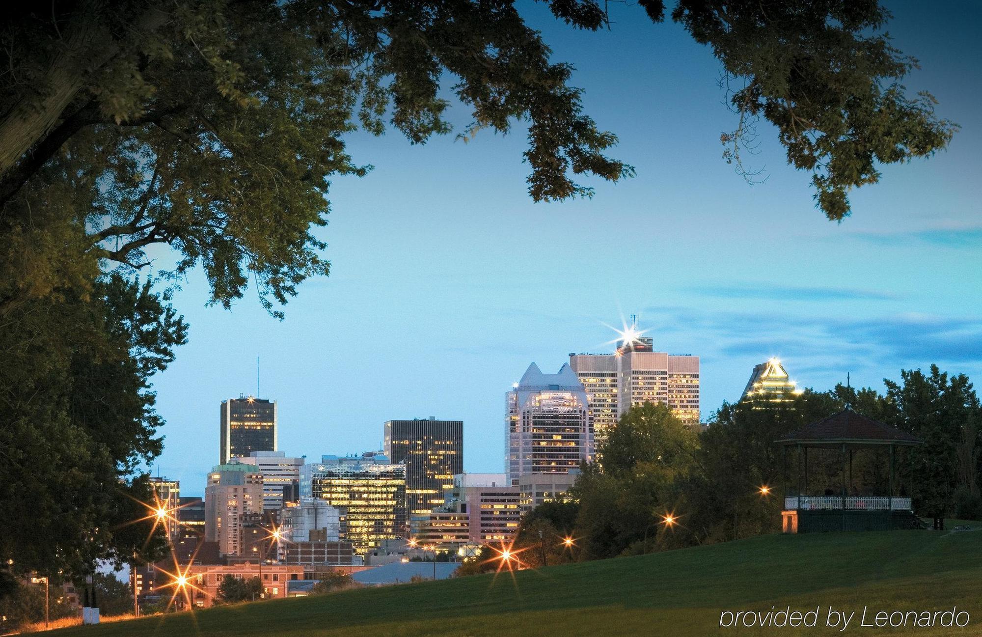 By Marriott Westmount Hotel Montreal