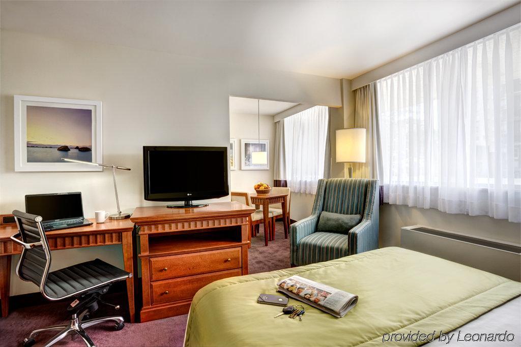 Hotel By Marriott Westmount Montreal