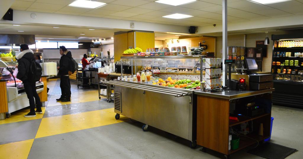 Four Points By Sheraton Montreal Centre-Ville Hotel Montreal