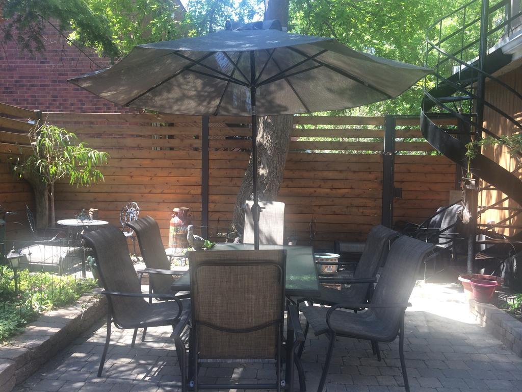 Maison Des Jardins B & B Bed & Breakfast