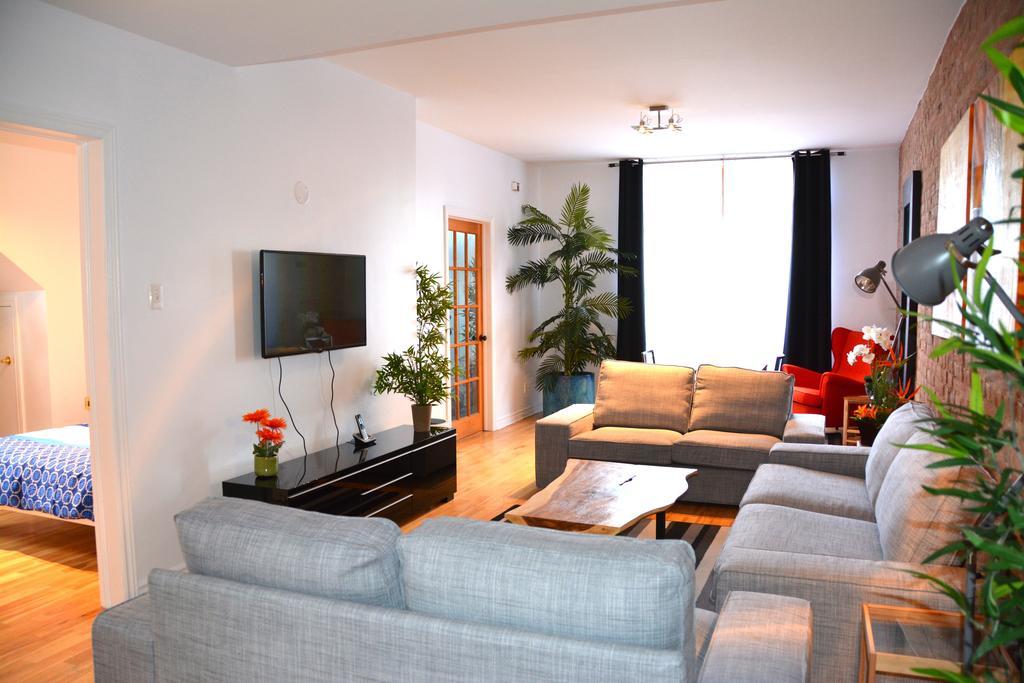 Le Metro Mont-royal By Homeinmontreal Apartment