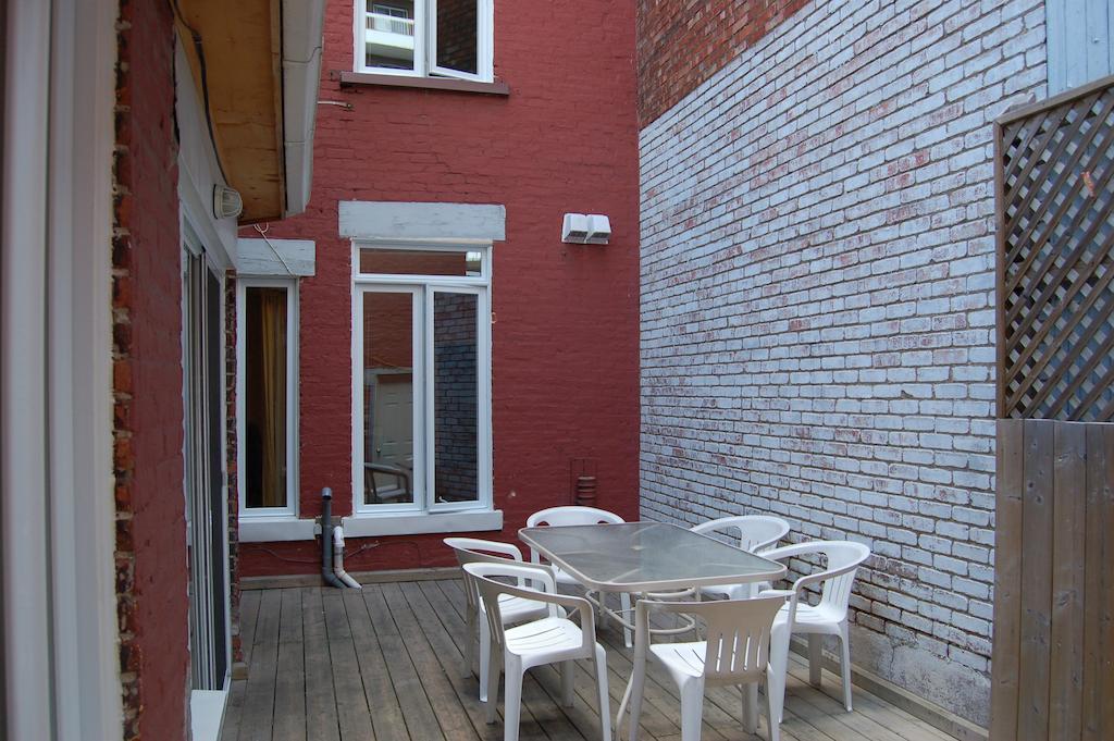 Le Simone Bed & Breakfast Montreal