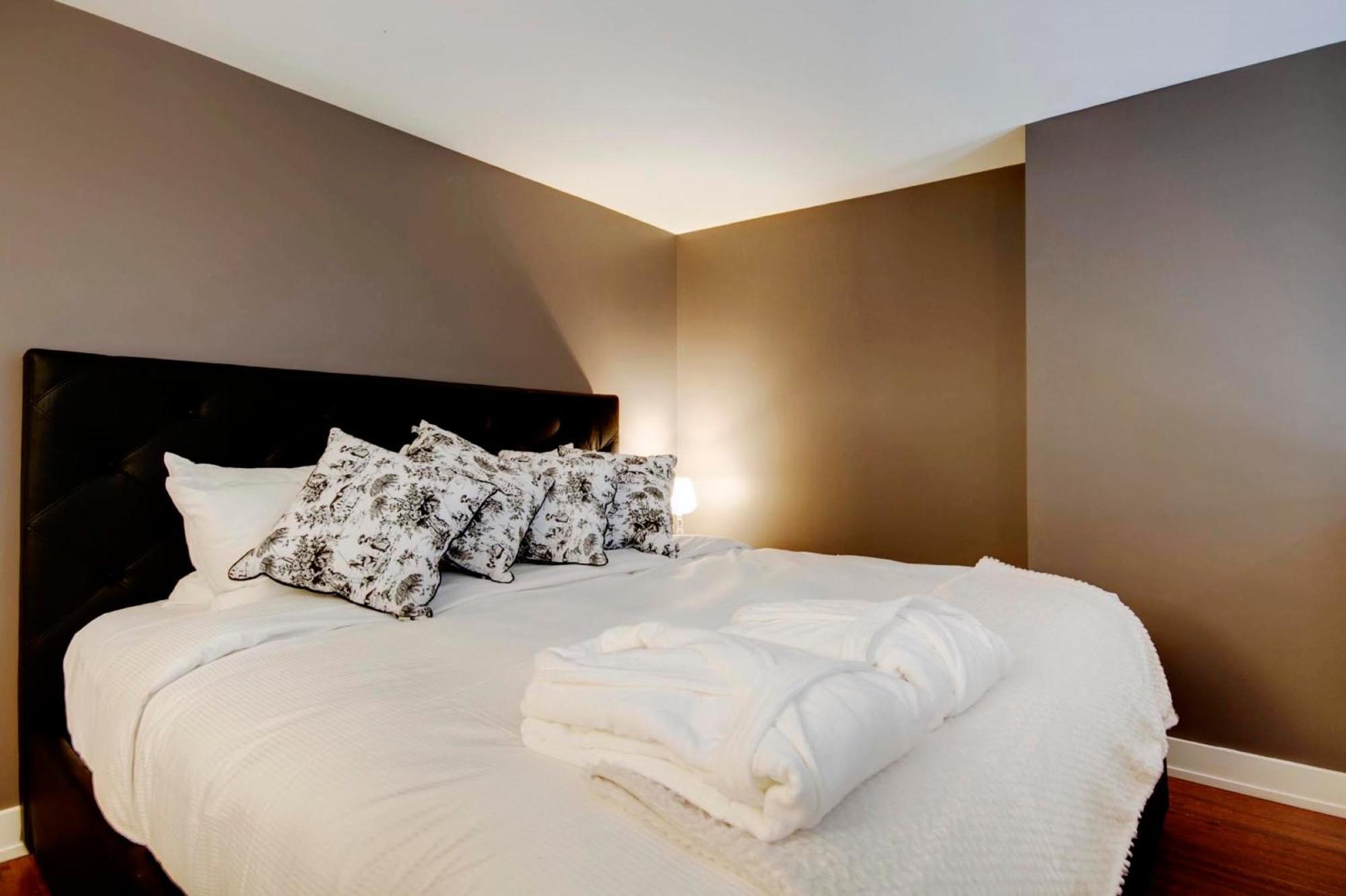 Luxury - Mosaique * Montreal