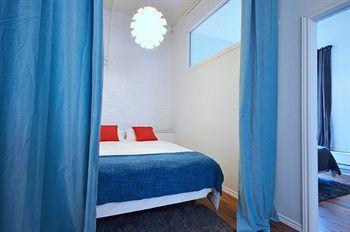 Likeahotel - Square Victoria Montreal