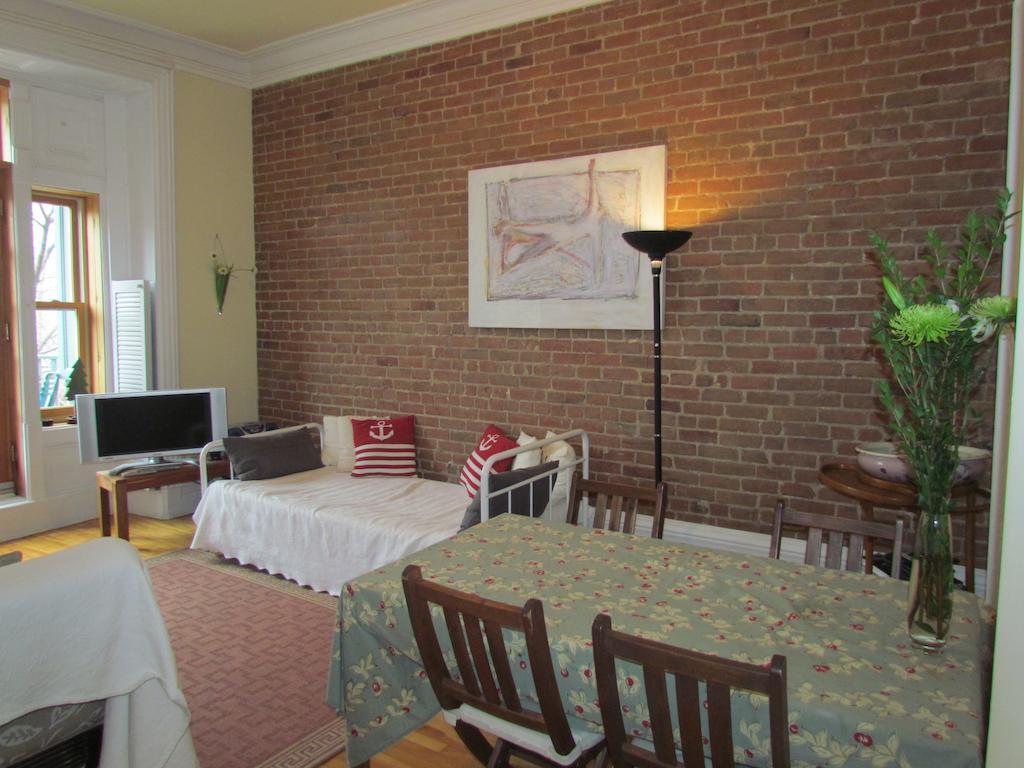 Castel Durocher Montreal