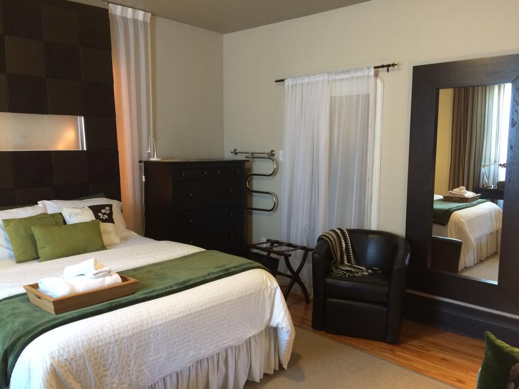 Bed & Breakfast La Petite Bourgeoise Montreal