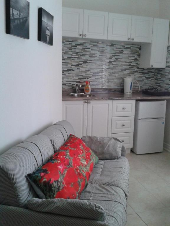 Angrignon Furnished Apartment Montreal