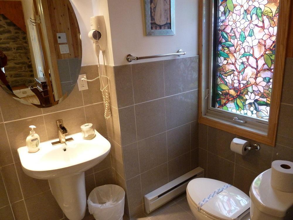 Gite University Bed And Breakfast Bed & Breakfast Montreal