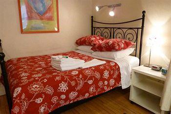 Gite University Bed And Breakfast 3* Montreal