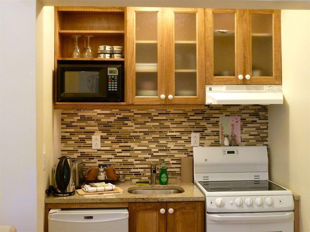 Gite University Bed And Breakfast 3* Montreal
