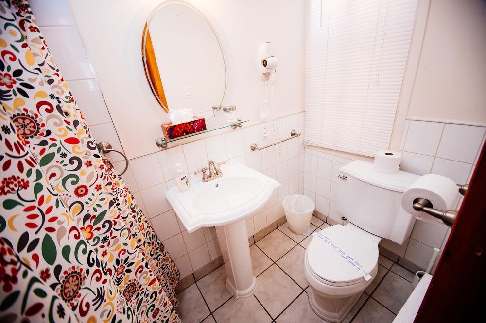 Gite University Bed And Breakfast 3*