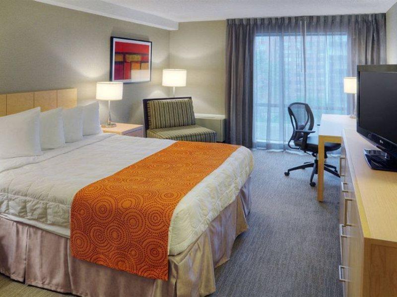 Hotel Quality Downtown Montreal