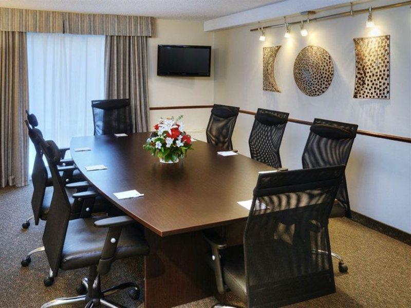 Hotel Quality Downtown Montreal