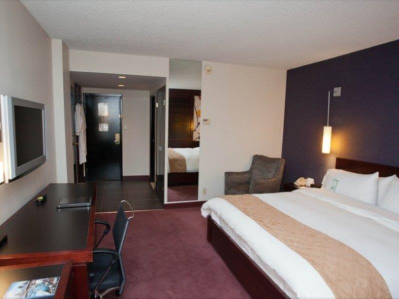 Hotel Ruby Foo's 4*