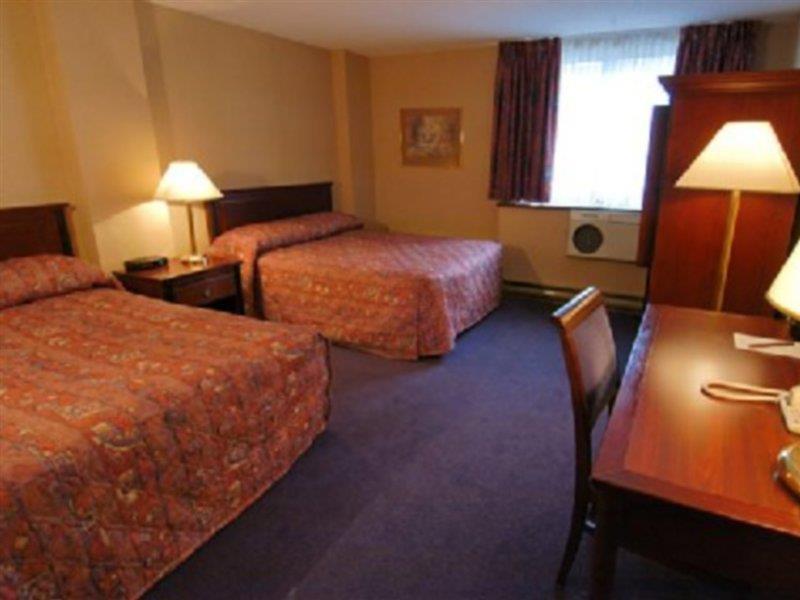 Hotel Fairfield By Marriott Downtown 3*