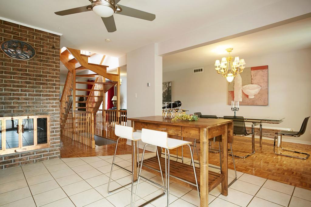 Holiday home Big Cozy House Montreal