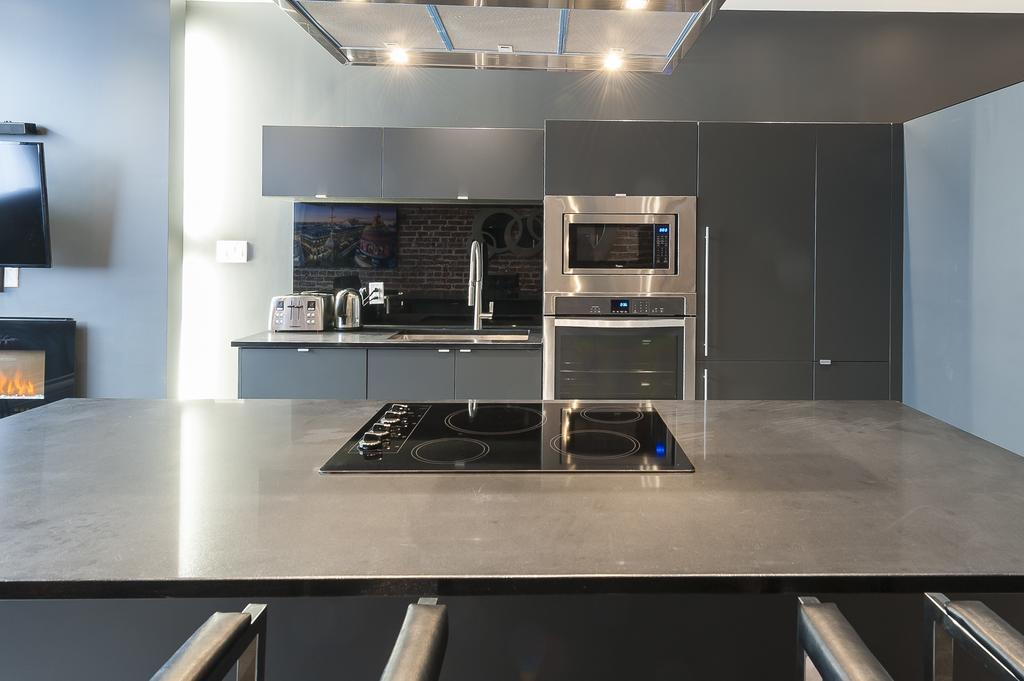 Apartment Boutique Lofts Milton Parc Montreal