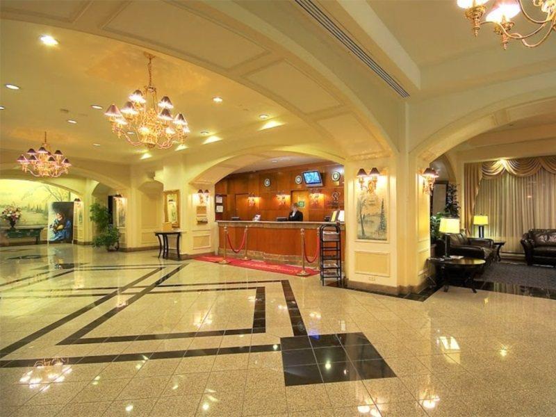 Hotel Grand Plaza Centre-ville 3*