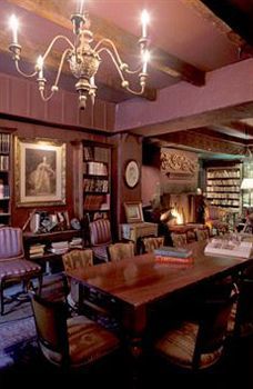 Hotel Pierre Du Calvet 4*
