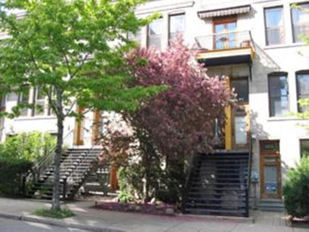De Chez Nous Montreal
