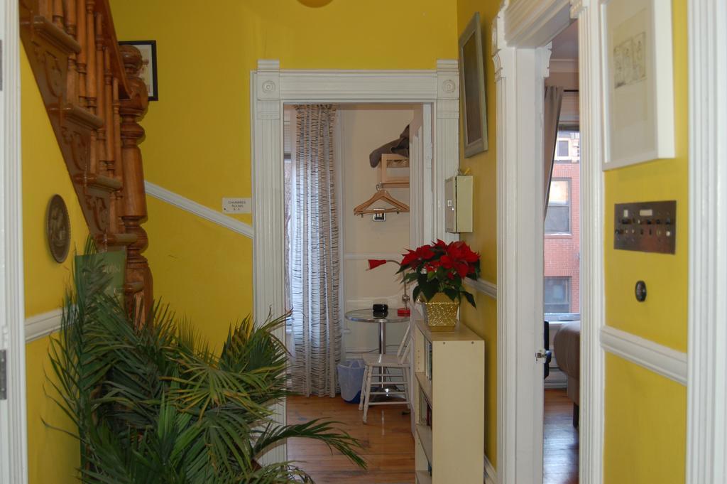 Le Simone Bed & Breakfast 2* Montreal