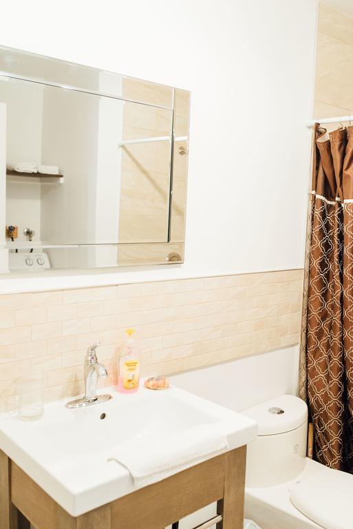 Apartment At Cherrier Montreal