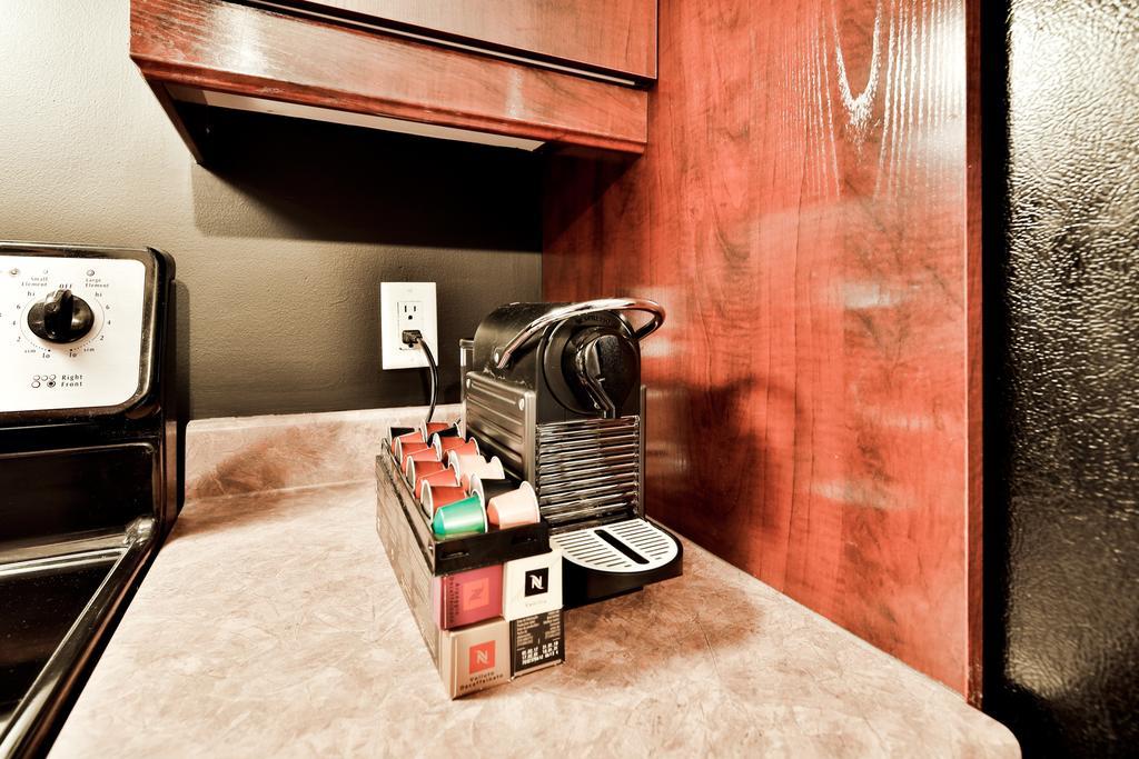 Apartment Les Notre-dame Montreal