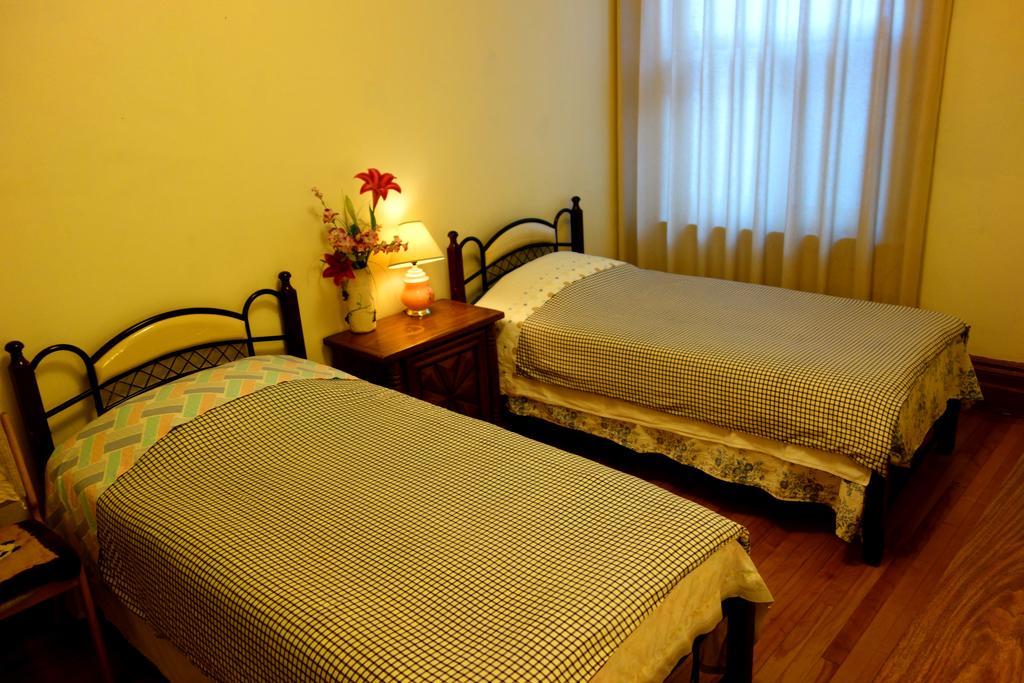 Bon Soleil Guest house Montreal