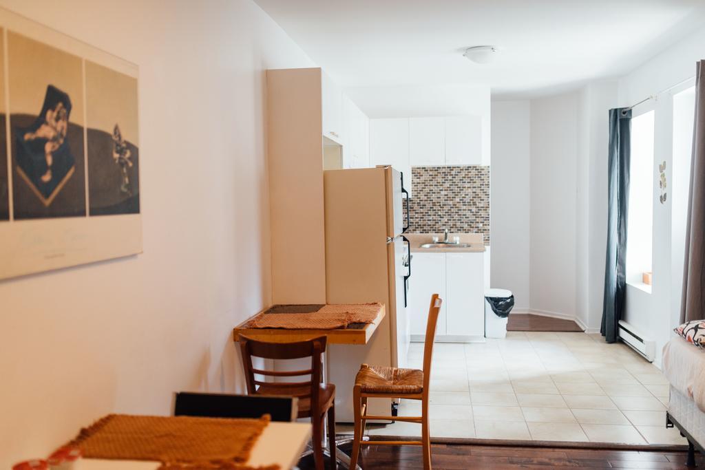 At Cherrier Apartment Montreal
