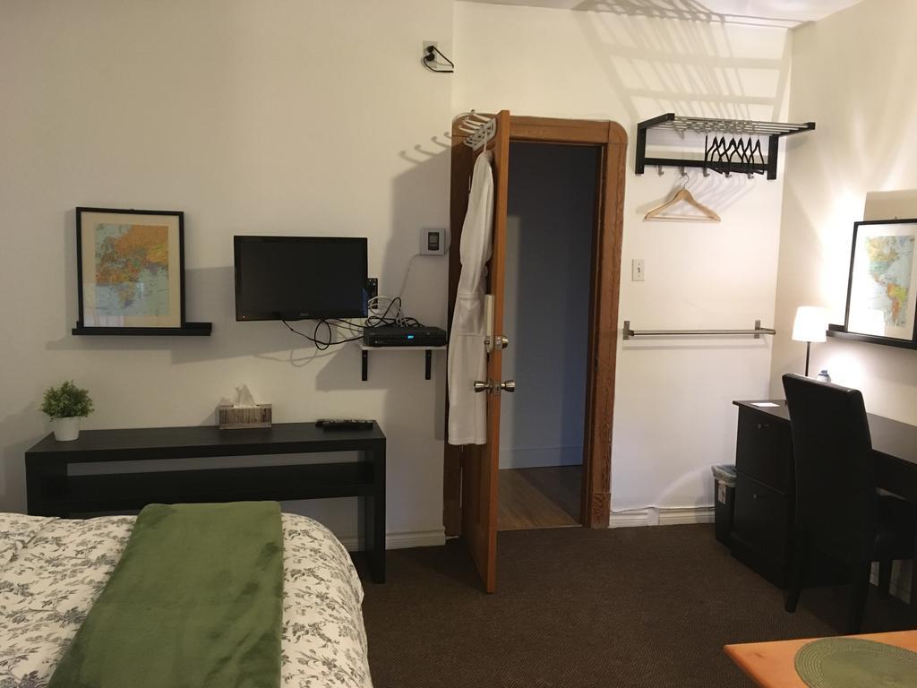 La Petite Bourgeoise Bed & Breakfast