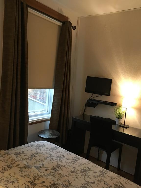 Bed & Breakfast La Petite Bourgeoise Montreal