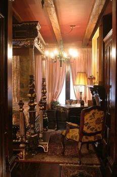 Hotel Pierre Du Calvet