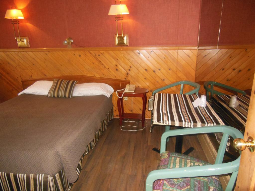 Motel Le Paysan Montreal