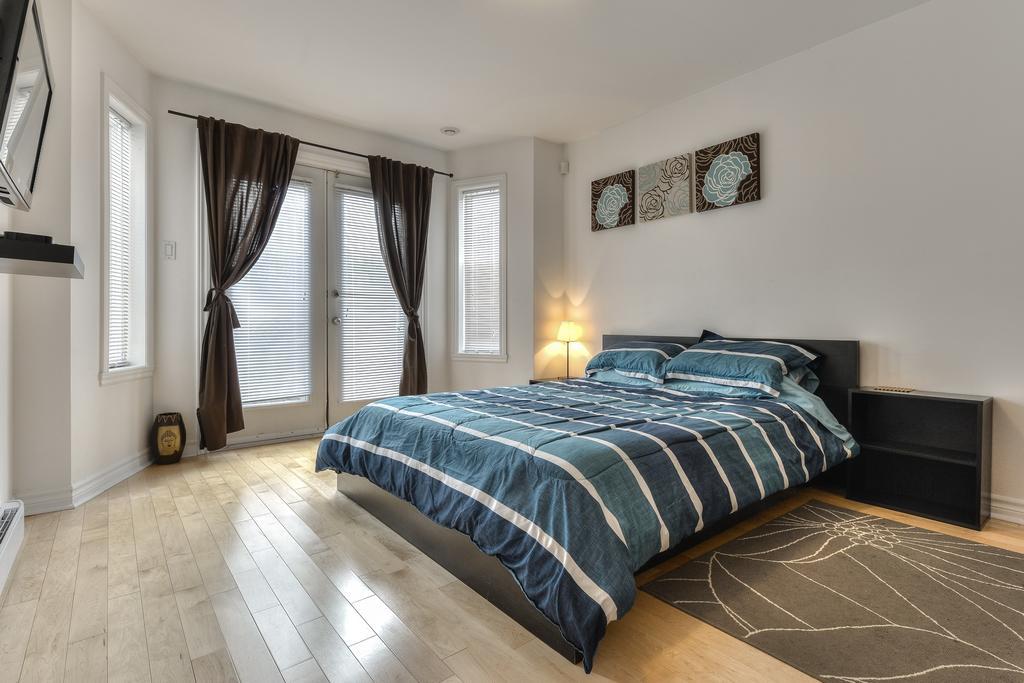 1535 Rue St Jacques * Montreal