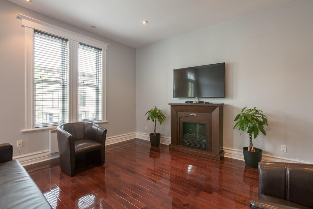 Apartment Lmvr-spacious On Saint Laurent With Free Parking