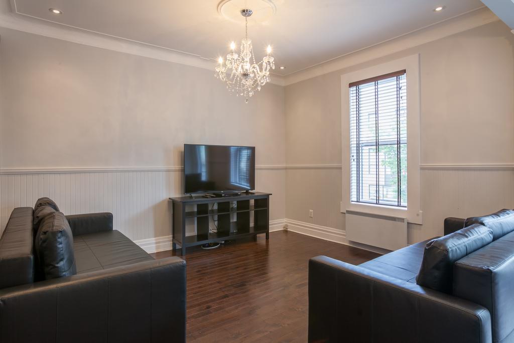 Lmvr-spacious On Saint Laurent With Free Parking Apartment *