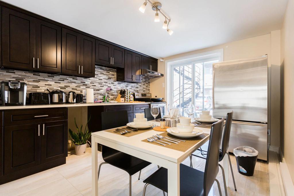 Cozy In Downtown Of Apartment