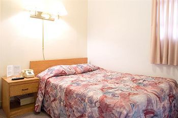 Hotel La Du Voyageur *