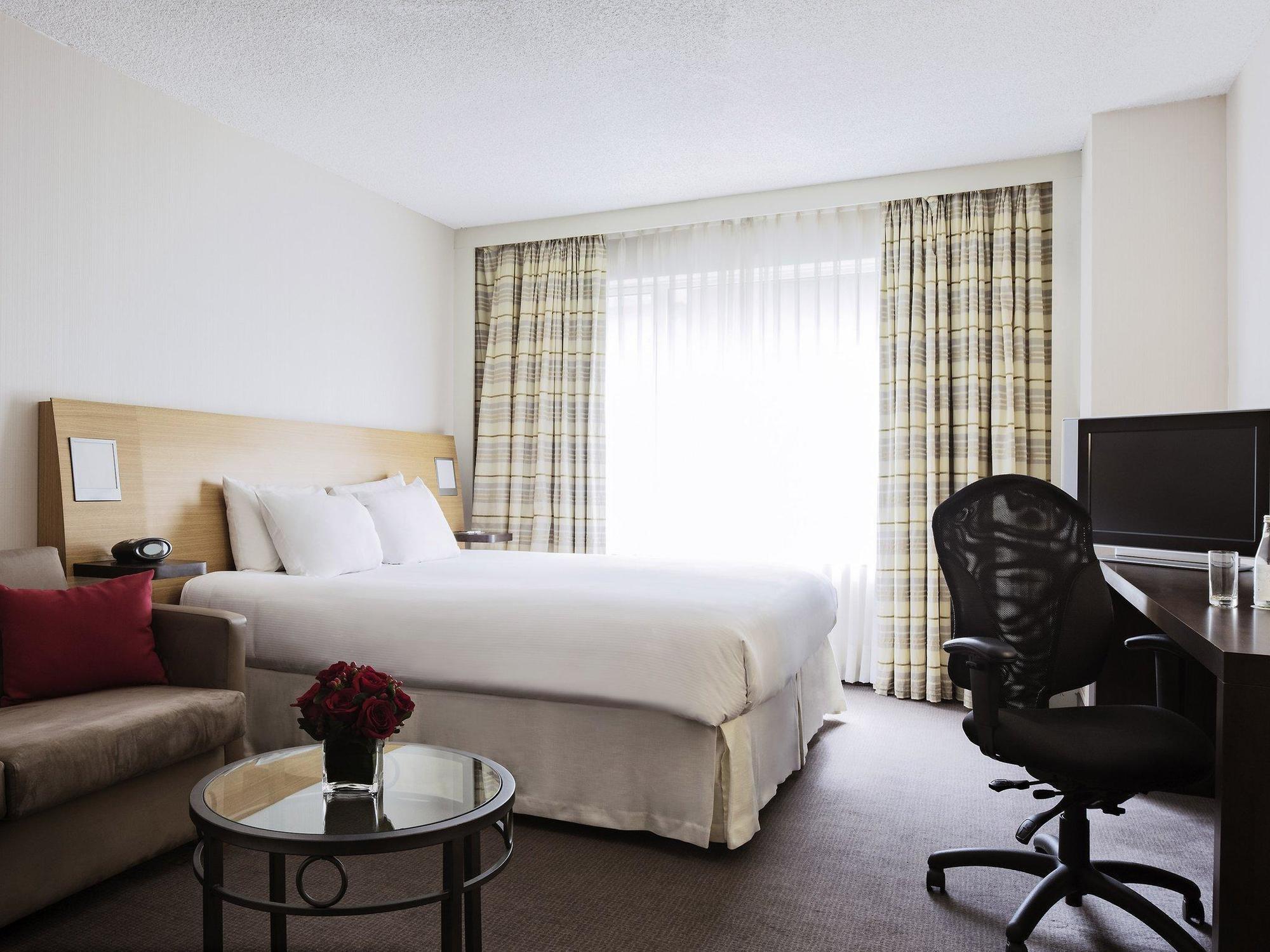Novotel Center Hotel