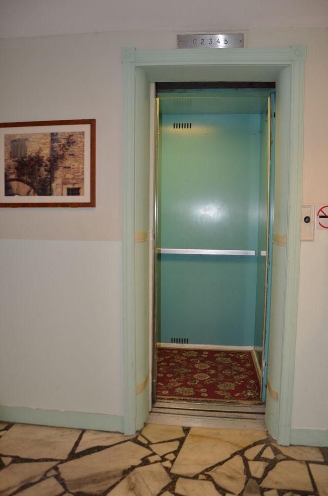 La Du Voyageur Hotel *