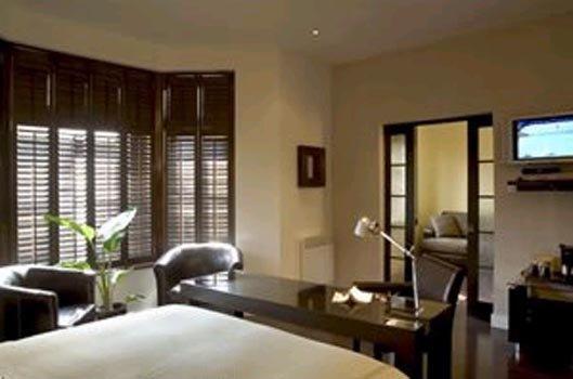 Hotel 1595 Saint-denis 3*