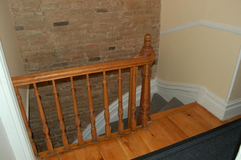 Le Chasseur Bed & Breakfast Montreal